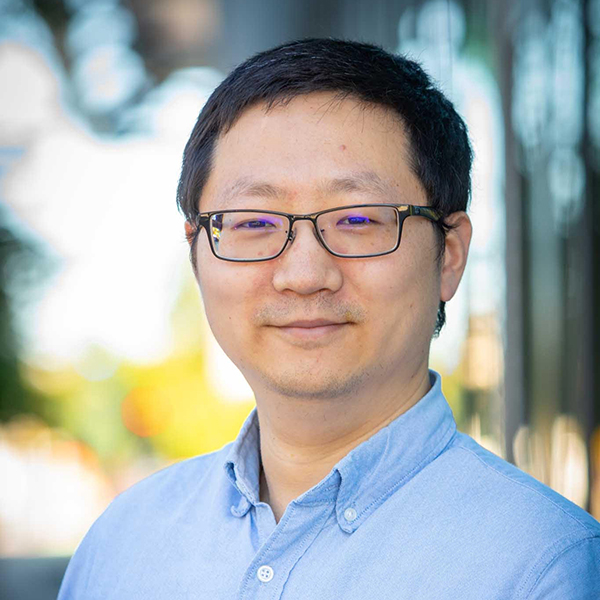 Portrait of Juncheng Yang.