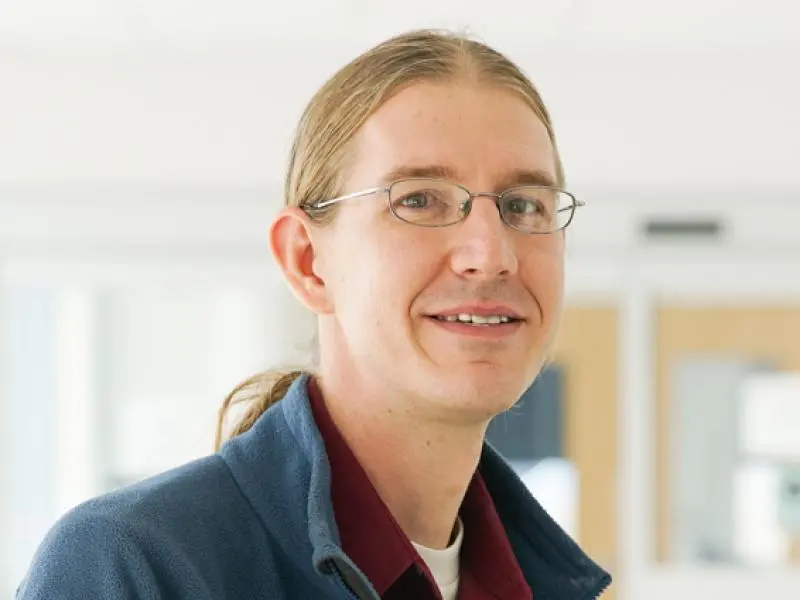 Portrait photo of Charlie Garrod